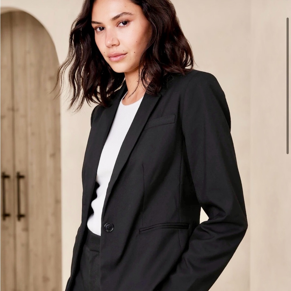 NWOT Banana Republic Stretch Knit Classic Blazer